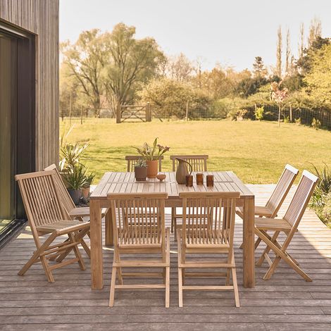 Berah Getah – Salon de jardin en teck massif 6/8 places – Table carrée 140x140cm avec trou pour parasol – Chaises pliantes confortables