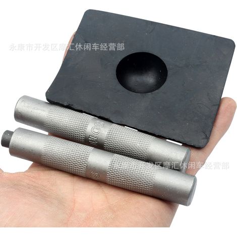 Outils de réparation de pièces de moto applicables au démontage et à l'installation de la valve CG de la pédale, ainsi qu'au démontage et à l'installation du ressort de soupape. (1/4)