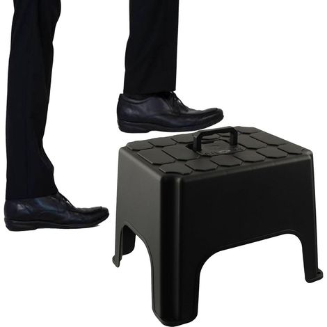 1 x Non-Slip Step Up Black Step Stool With Built In Carry Handle (1/2)