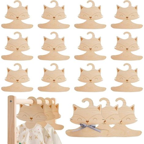 Lot de 15 cintres en bois, antidérapants, en forme de renard, pour chambre d'enfant, chambre d'enfant, vêtements (1/4)