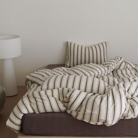 Housse de Couette 220x240 à Rayures Brun Beige et 2 Taies d'oreiller 65x65 (1/5)