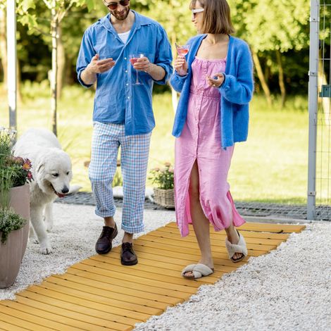 Allée de jardin déroulable 185 x 60 cm, chemin en bois déroulable, allée en bois de sapin pour jardin, terrasse, plage