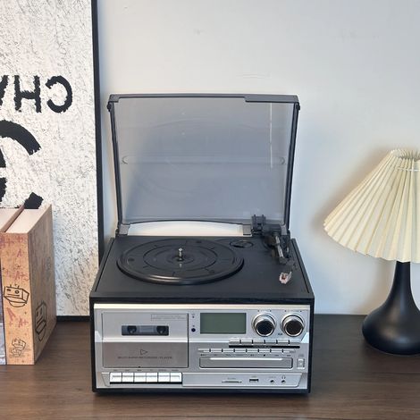 Platine vinyle multifonctionnelle en bois (noire) (compatible avec la lecture de cassettes et de CD), compatible avec une qualité audio sans perte. (1/4)