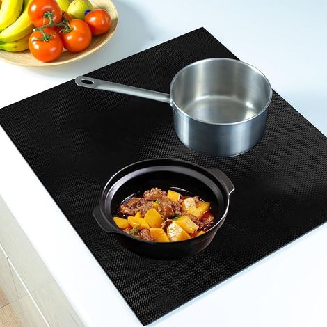 Protection Plaque Induction Tapis Plaque Induction Tapis de Cuisson à Induction en Silicone Anti Rayures Non Slip pour Cuisinière à Induction (61x53cm) (1/4)