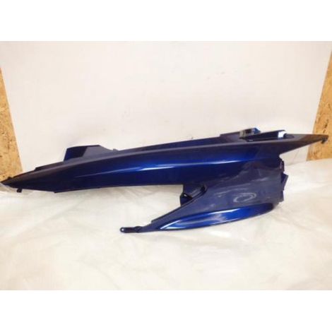 Coque arrière gauche origine pour Scooter Suzuki 125 Burgman (1/3)