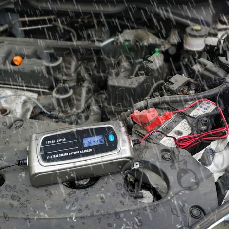 Chargeur de batterie de voiture étanche et automatique avec écran LCD pour camion FBC 122408 (1/5)