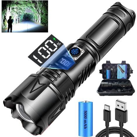 Lampe de Poche Ultra Puissante. 50000 Lumens USB-C Rechargeable Lampe Torche LED. IP65 Étanche Tactique Torches. 5 Modes Zoombar pour Camping D'urgence Activités de Plein Air(Batterie 5000mAh) (1/5)