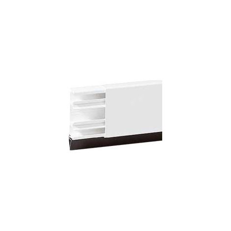 REHAUSSE POUR POSE EN PLINTHE LEGRAND 030677