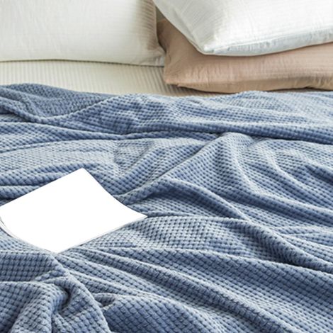 Kühlende Decke aus Milchfleece mit Jacquardmuster, ideal für Sommer und kalte Tage, für Sofa, Bett oder Büro, blau, 100 x 120 cm