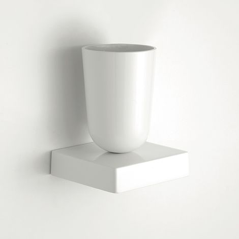 pba 01 Becherhalter 120x120x130mm mit Becher aus Nylon, (1/2)