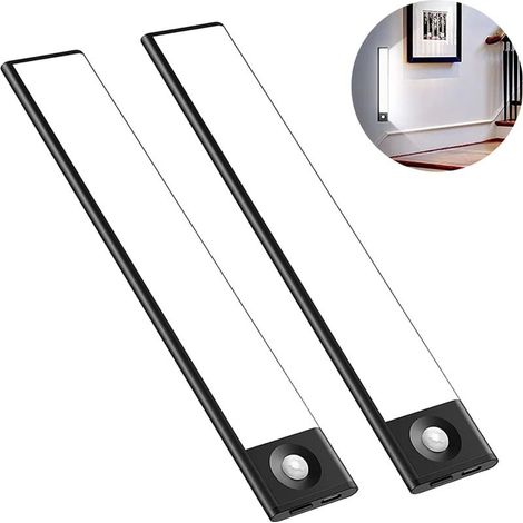 Lot de 2 lampes LED à détecteur de mouvement, rechargeables, pour meubles de cuisine, dressing ou escaliers. Ultra-minces, elles s'installent facilement sous les meubles. (1/4)