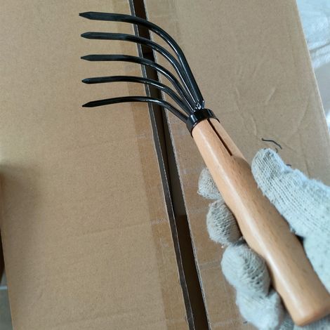 Garden Rake Tiller 5 dents Griffe de sol, griffes ninja en acier de qualité militaire japonaise avec manche en bois ergonomique (1/2)
