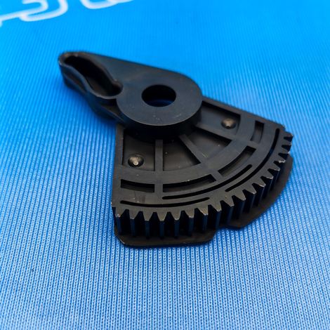 27154-1HM2A Applicable to Nissan 201-2019 Sunny March blower damper rod, black with teeth. (1/4)