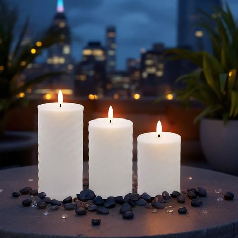 Bougies LED d'extérieur 1.09, lot de 3 avec flamme 3D et minuterie - env. 10 / 12,5 / 15 cm x Ø 7,5 cm - Bougie d'extérieur à piles (1/2)