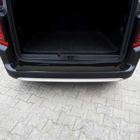 OMAC Ladekantenschutz Stoßstangenschutz für Peugeot Partner Tepee / Citroen Berlingo 2008-2018 – Acryl glänzend schwarz (1/5)