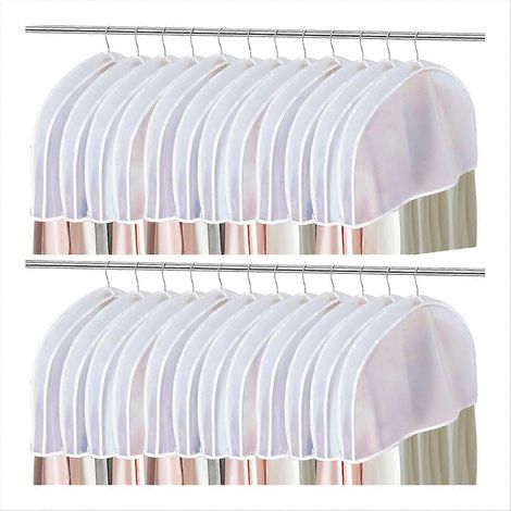 Set aus 24 Kleidersäcken, Schulterschonern und Staubschutzhüllen zum Aufhängen von Kleidung. (1/5)