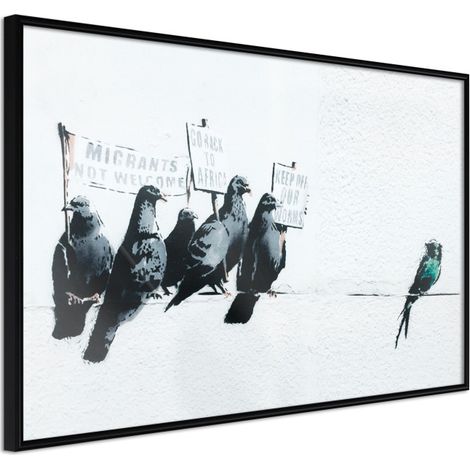 Affiche Murale Encadrée "Banksy Pigeons" 45 x 30 cm Noir