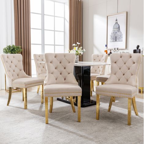 Silla de comedor tapizada en terciopelo beige con respaldo decorativo, patas de acero inoxidable dorado y niveladores regulables para salón, cocina o comedor CHICFURN (1/5)