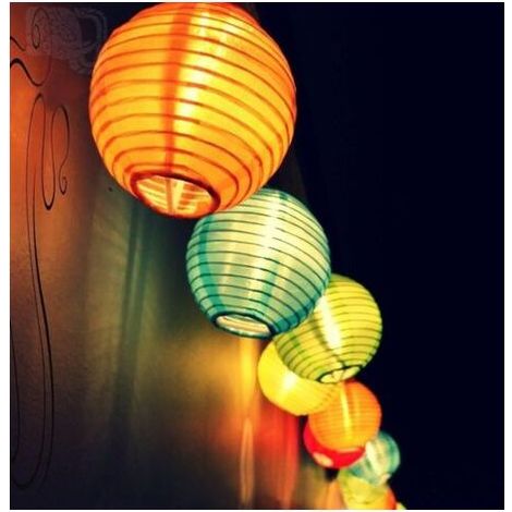Guirlande Lumineuse Solaire Extérieure 5 Mètres Lanterne 20 Lanternes LED Guirlande Lumineuse Solaire Imperméable Décoration de Noël pour Jardin, Patio, Cour, Maison, Arbre de Noël, Fêtes (Couleur) (1/5)