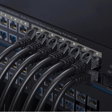 Câble Ethernet Cat6 haut débit de 20 m avec connecteur blindé (1/5)