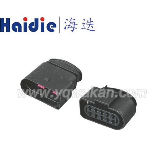 1J0 973 735 convient aux prises de phares Volkswagen  1J0 973 835 est un connecteur modifié avec des bornes. (1/5)