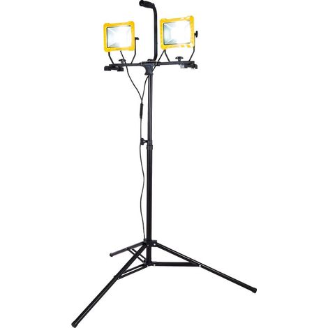 Stanley Twin 30 Watt Work light Integrated LEDs Floodlight With Universal Tripod (1/5)