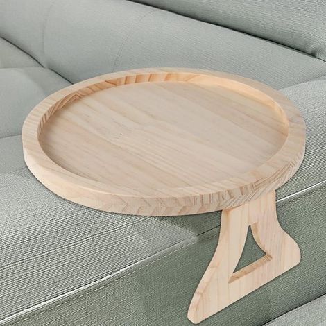 Beistelltisch aus Kiefernholz - wasserfest, rund - tragbar und faltbar - als Tablett zum Anklemmen an die Sofa-Armlehne - geeignet zum Abstellen von Getränken und Snacks. (1/5)