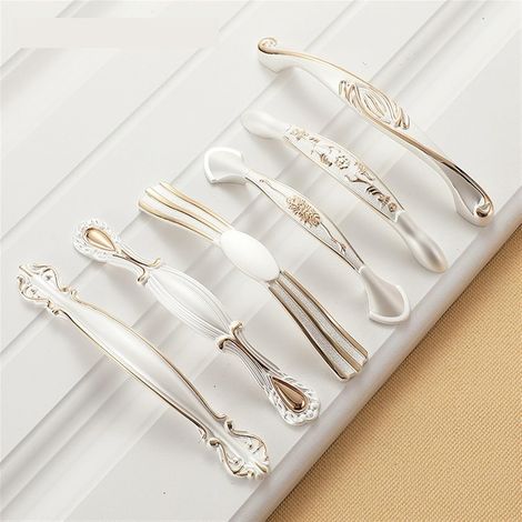 Poignées de meuble, porte meuble cuisine en zinc blanc, boutons (1/5)