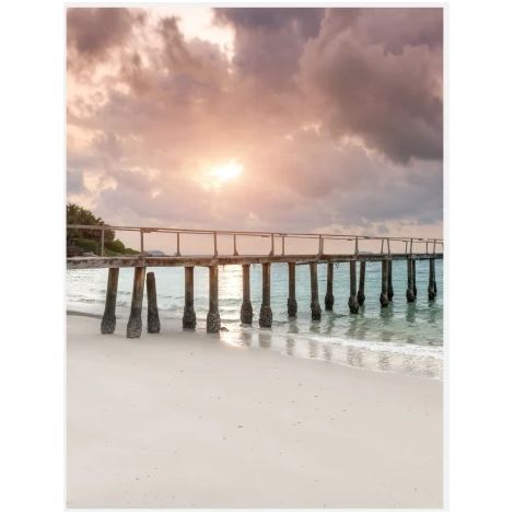 Póster decorativo de pared para dormitorio con marco blanco, diseño de playa y mar. (1/5)