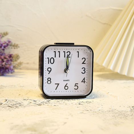 Réveil analogique silencieux sans tic-tac, réveil en douceur, bip, augmentation du volume, fonctions snooze et lumière alimentées par batterie, facile à configurer, noir (1/4)