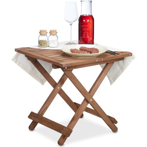 Pequeña mesa de madera (1/5)