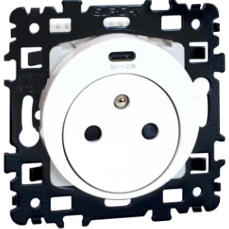 Prise de courant affleurante 2P+T combinée avec un port USB-C blanc SQUARE