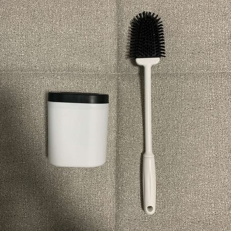 Tropffreie Silikon-WC-Bürste, leicht zu reinigende, wandmontierte Silikon-WC-Bürste, weiß (1/4)