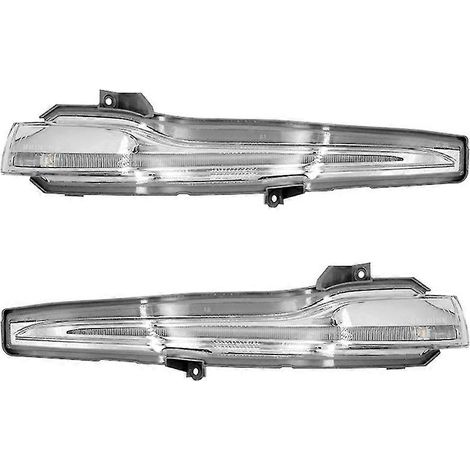 Un par de luces indicadoras de intermitentes para los retrovisores del Mercedes-Benz Clase C W205 (modelo 2019-2020). (1/4)