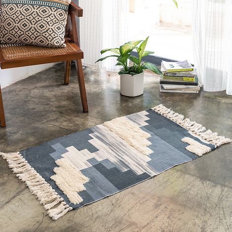 Alfombra de algodón y lino de estilo mediterráneo con borlas azules. 60 cm de ancho, lavable a máquina. (1/5)