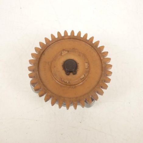 [PRODUIT D'OCCASION] Pompe à huile origine pour moto Suzuki 650 SV 1999 à 2004 (1/2)