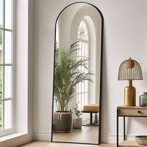 LunaMirror Ellis 146 x 44 cm Ganzkörperspiegel in Bogenform, schwarzer Aluminiumrahmen