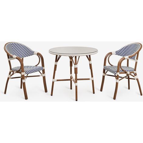 SKLUM Brielle Bistro rundes Tischset, Ø80 cm, und zwei stapelbare Esszimmerstühle mit Armlehnen aus Aluminium. Ken Blau - Gardenia Weiß (1/5)