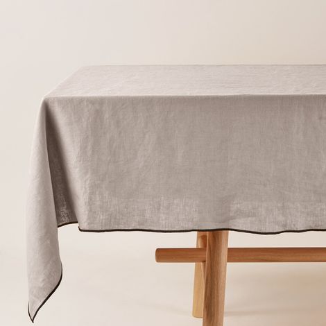 Nappe rectangulaire 170x320 cm MADURA - Ficelle et bourdon noir - CARLINA (1/5)
