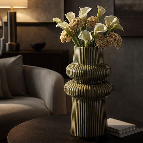Gagarosa Vase