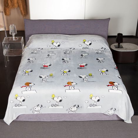 Kanguru - Plaid Matrimoniale, Snoopy, 230x230 cm, Coperta per Letto Matrimoniale, grigia, soffice pile, misura 2 piazze, idea regalo natale mamma e papà, compleanno, trapunta, copriletto, microfibra (1/3)