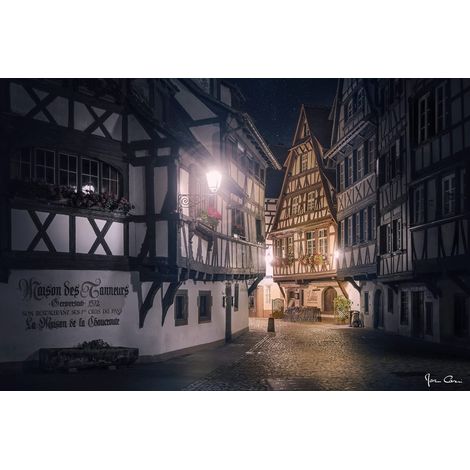 Tableau sur toile rue du Bain-aux-Plantes de Strasbourg 65x97 cm - Impression sur Toile Murale Décorative - Image imprimée en HD sur Toile - Toile sur Châssis en Bois FSC - Fabriqué en France (1/5)