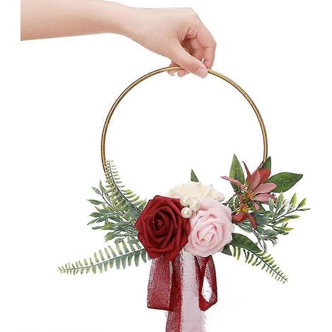 Bouquet de fleurs artificielles pour mariage, composition florale simulée.