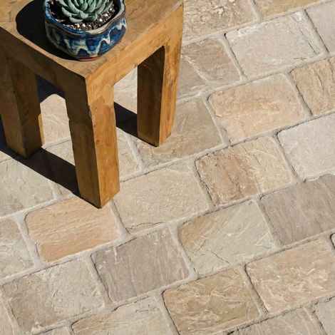 Pavé Grès Kandla Beige 20x14x2-2,5 cm (vendu au m² - 30 pavés/m²) - RO'MA NATURE