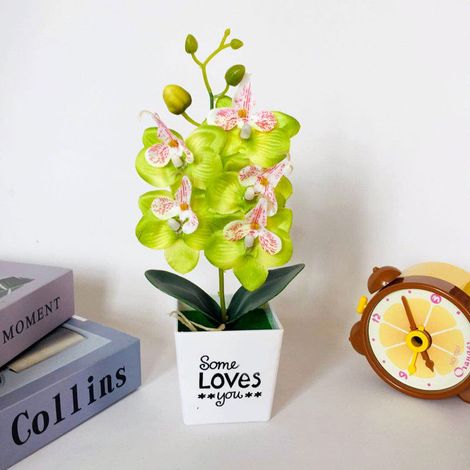 Composition florale artificielle d'orchidées papillon en soie avec pot, idéale pour la décoration de la maison, du bureau, des fêtes et des mariages.-AquaForge