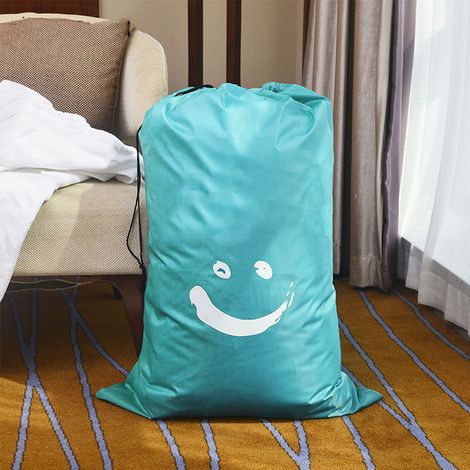 Sac à linge cylindrique en nylon avec cordon de serrage, idéal pour la maison, les voyages, le linge sale, les couvertures et les livres. Bleu avec un visage souriant. (1/5)