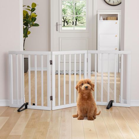 Barrières pour chiens autoportantes en bambou pour passages de porte, portails d'intérieur à 3 panneaux pour chiots pour la maison avec 2 supports métalliques, 60 cm (H) – Barrière pliable (1/5)