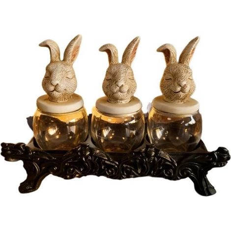 Lot de 3 pots à épices en forme de lapin de Pâques pour décoration de comptoir de cuisine, boîtes de rangement en plastique pour herbes, sucre avec couvercles, vacances pour les amateurs de (1/5)