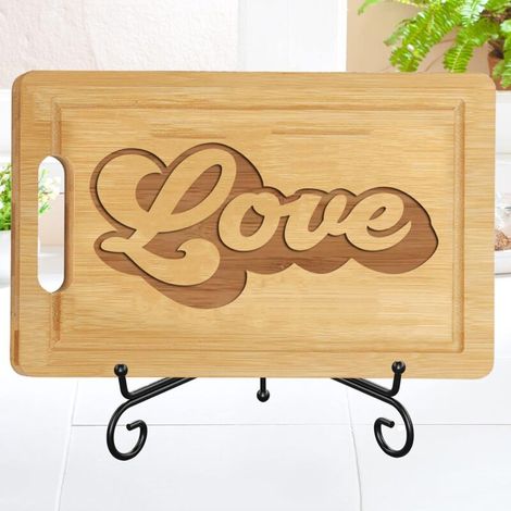 Planche en bambou "LOVE" – Cadeau personnalisé pour amoureux (1/5)