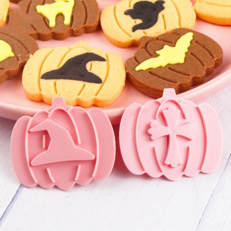 Set mit 9 Halloween 3D Kürbisformen für gefüllte Kekse, DIY Kekspresse Gebäck, verpackt in einer Schachtel. (1/4)